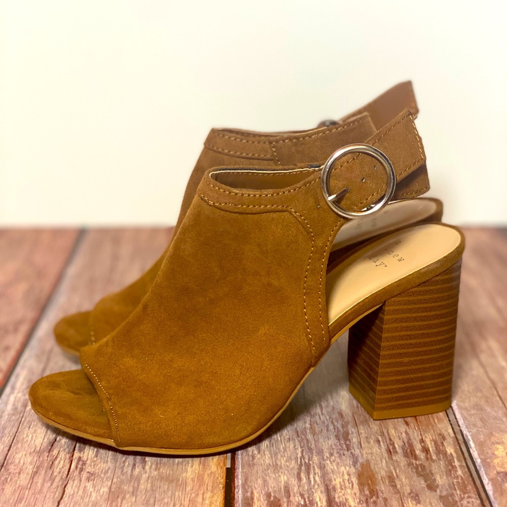 A New Day Rhea Cognac